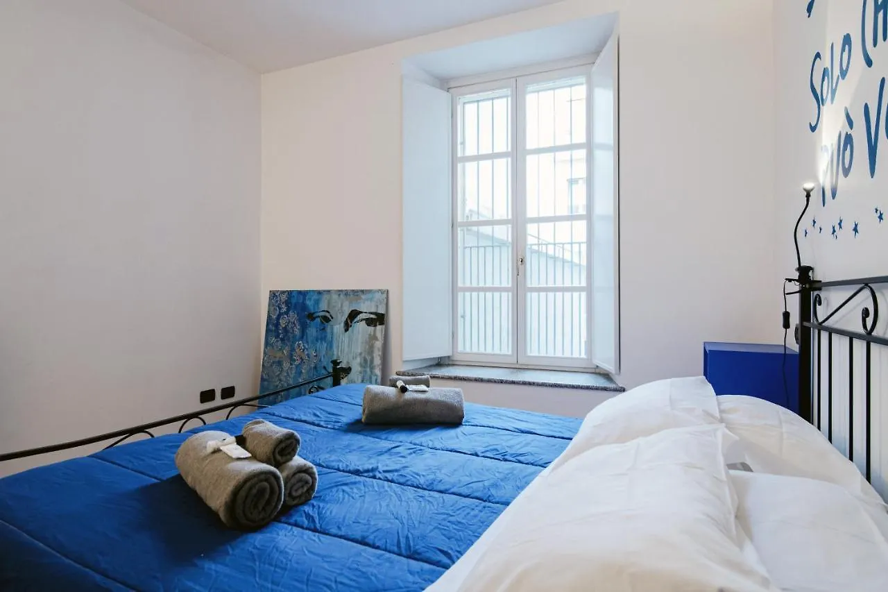 Blue Loft - The House Of Travelers Lägenhet Como Italien