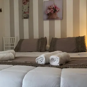  Casa vacanze Nicaredda Italia