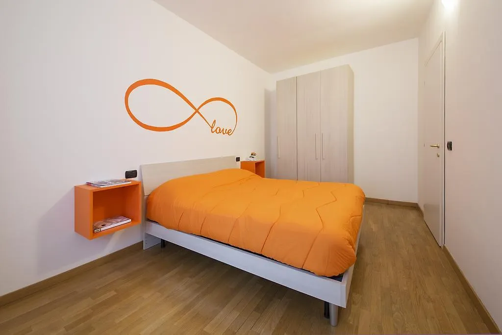 Blue Loft - The House Of Travelers Daire Como